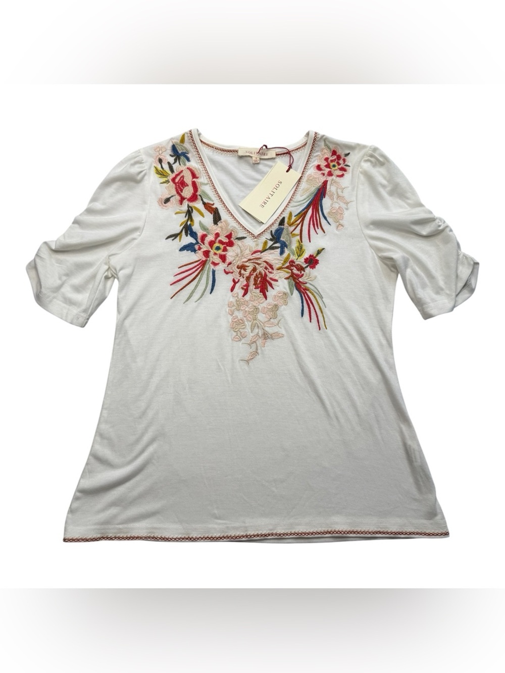 Solitaire White V-Neck Tee with Multicolor Floral Embroidery NWT Size Small